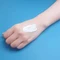 ISNTREE Hyaluronic Acid Watery Sun Gel SPF 50+ PA++++ Легкий зволожуючий сонцезахисний гель — зображення 2